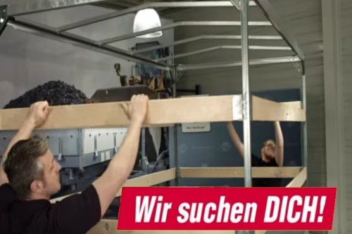 mitarbeiter-montage-2.jpg